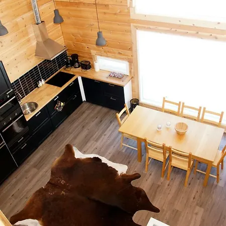 Kuukkeli 度假居 *