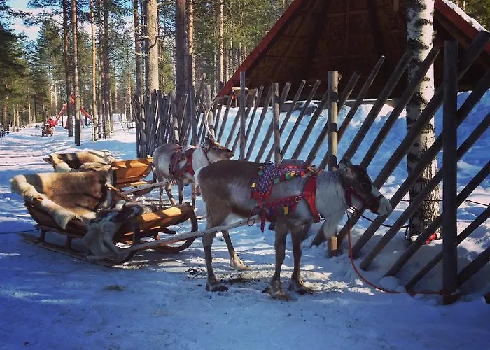 Kuukkeli Loma-asunnot *